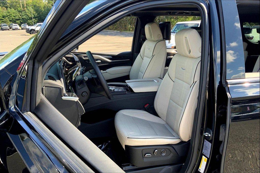 used 2021 Cadillac Escalade ESV car, priced at $63,990