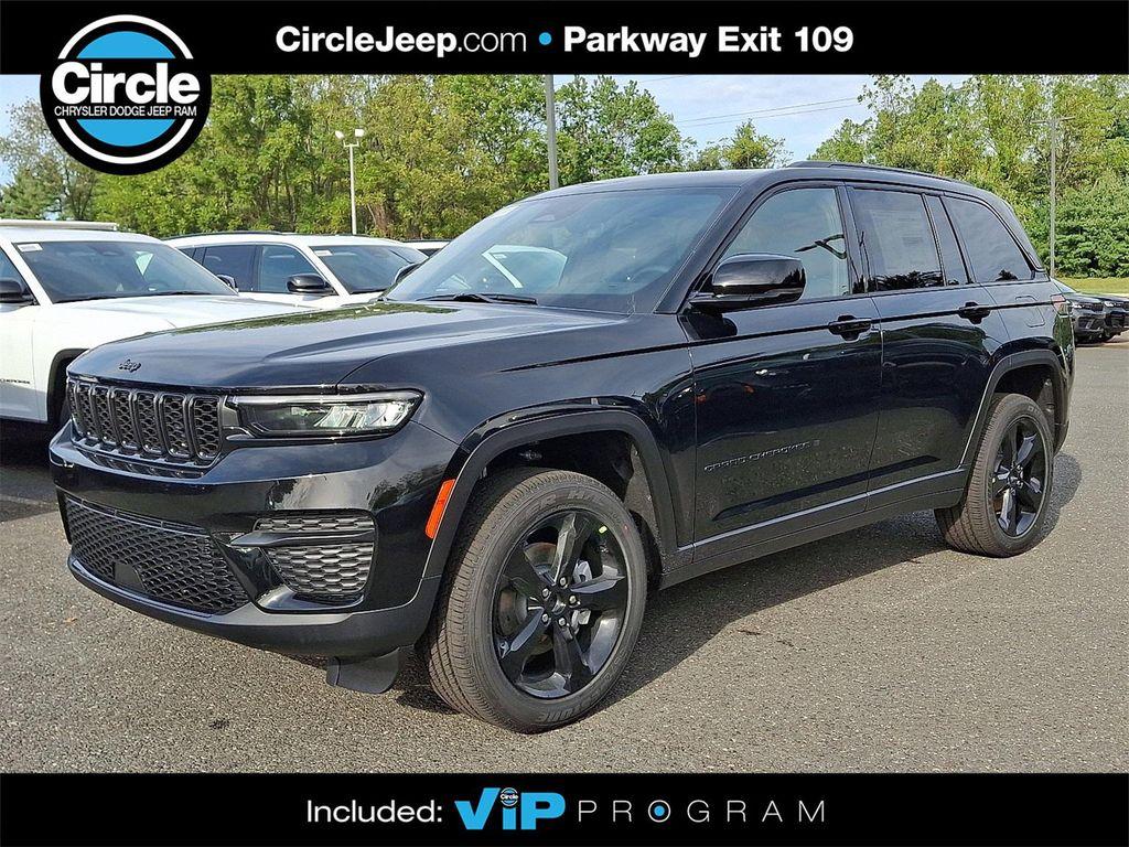 new 2025 Jeep Grand Cherokee car, priced at $44,158