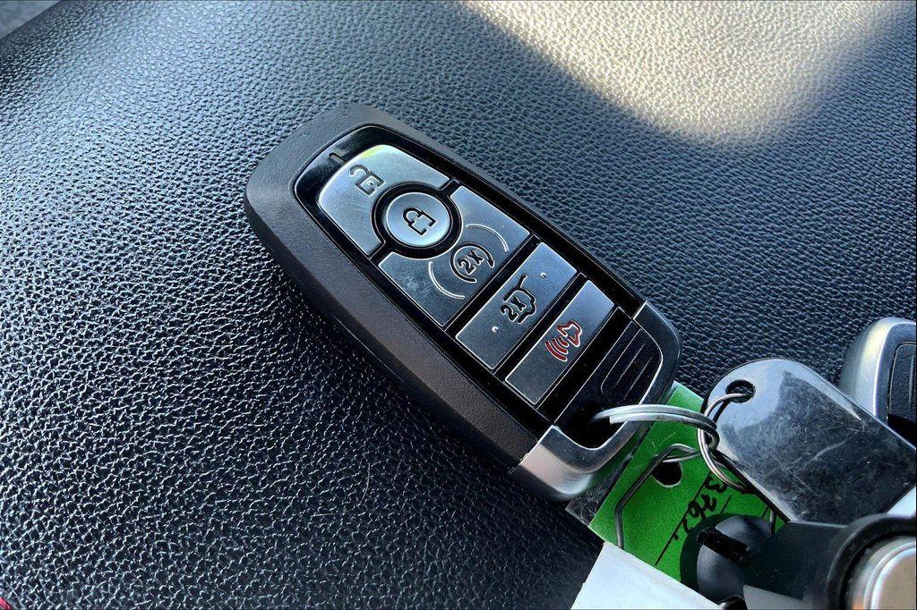 used 2022 Ford Expedition car, priced at $51,990