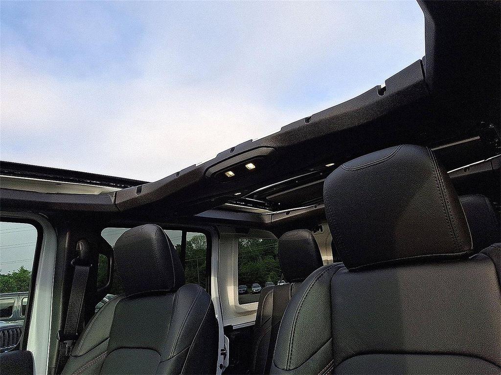 new 2025 Jeep Wrangler 4xe car, priced at $66,557