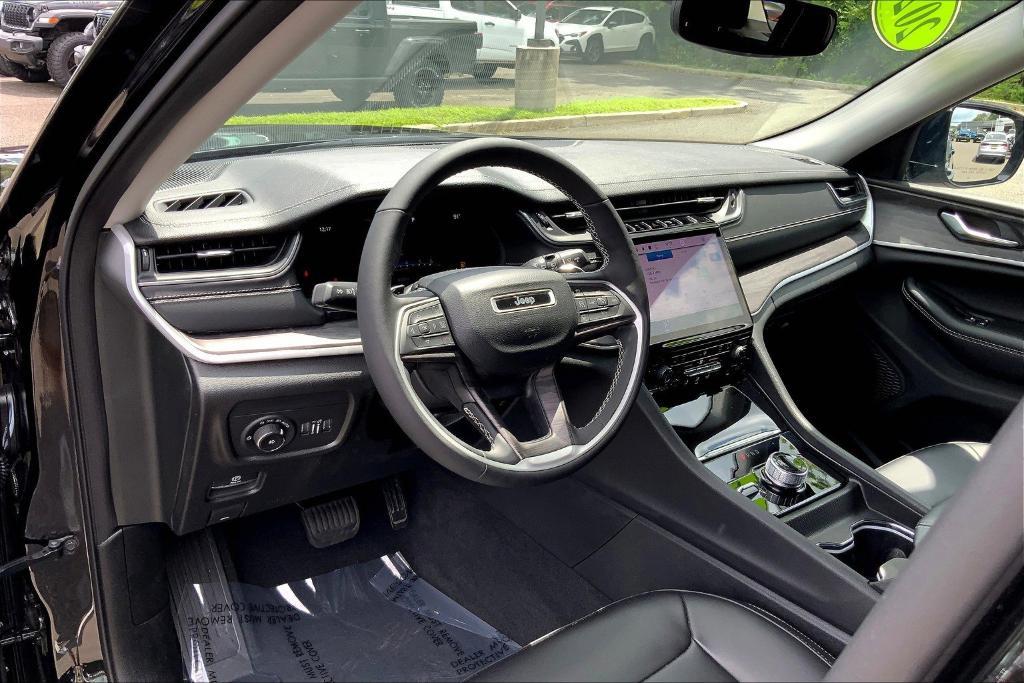used 2024 Jeep Grand Cherokee L car, priced at $40,990