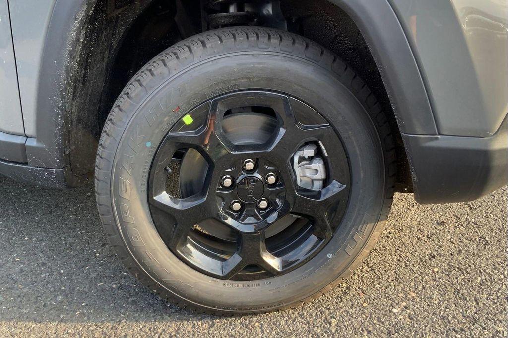 used 2023 Jeep Compass car, priced at $25,990