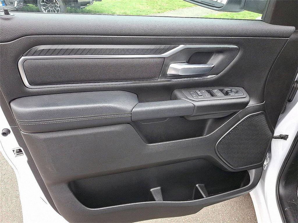 new 2025 Ram 1500 car, priced at $56,541