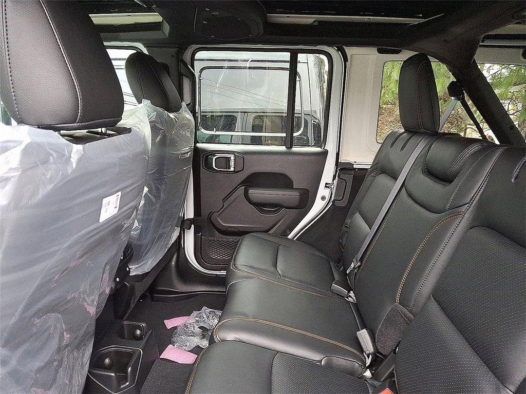 new 2025 Jeep Wrangler car, priced at $56,980