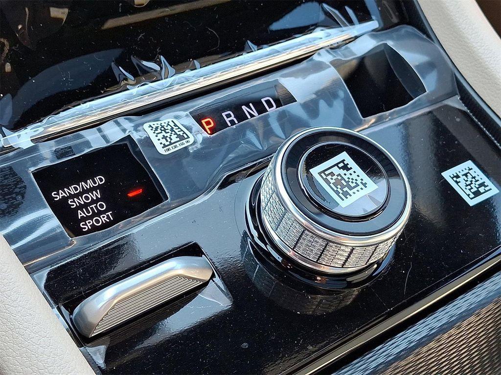 new 2025 Jeep Grand Cherokee car, priced at $48,989