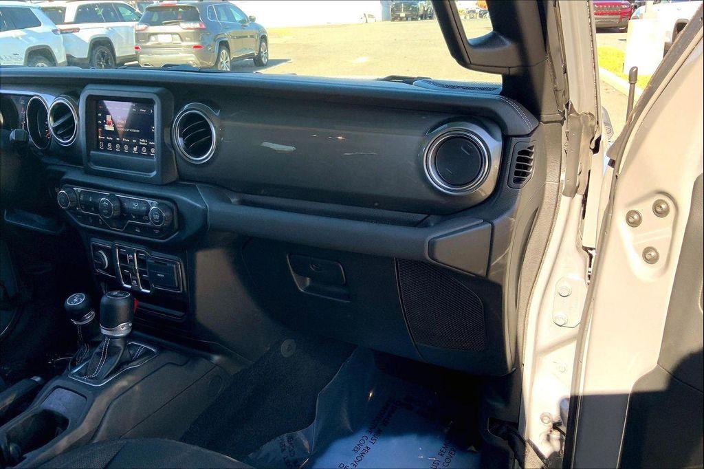 used 2021 Jeep Wrangler Unlimited car, priced at $29,490