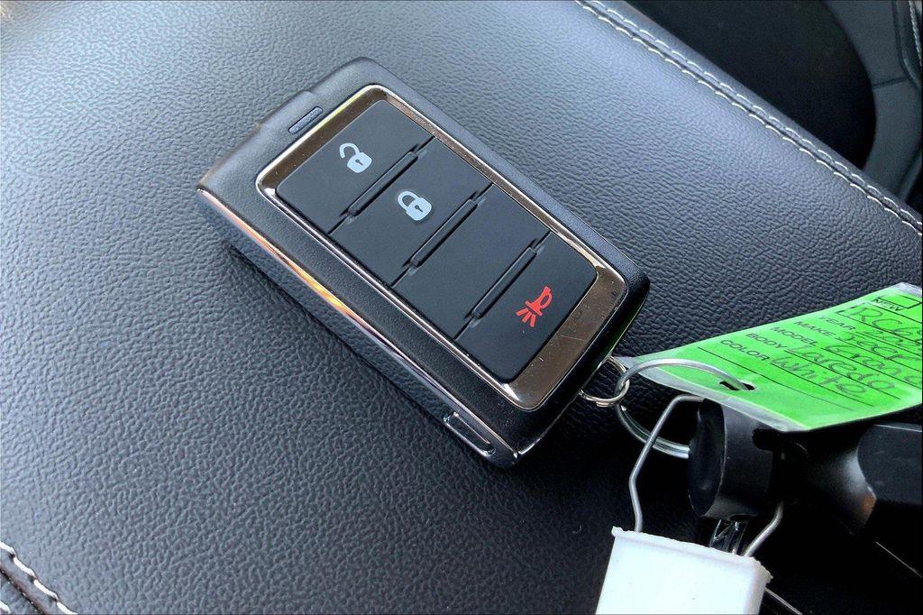 used 2024 Jeep Grand Cherokee car, priced at $32,990