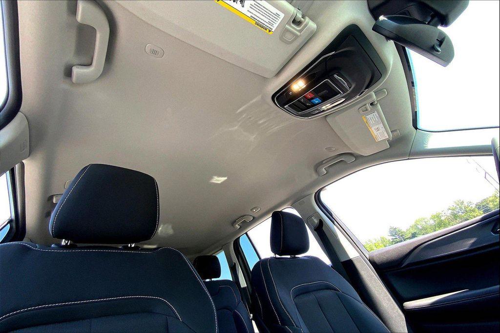 used 2024 Jeep Grand Cherokee car, priced at $32,990