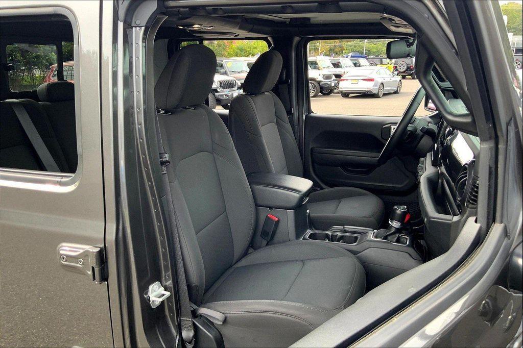 used 2022 Jeep Gladiator car, priced at $33,990