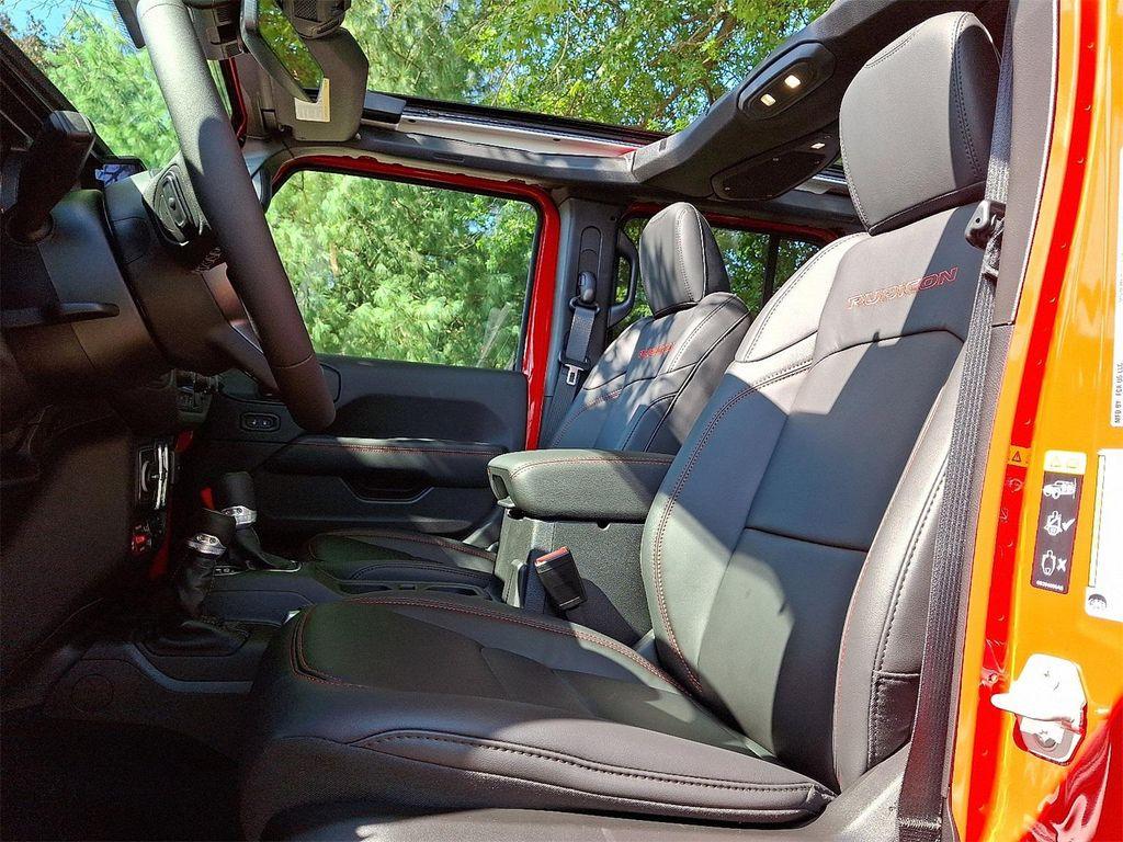 new 2025 Jeep Wrangler car, priced at $70,001