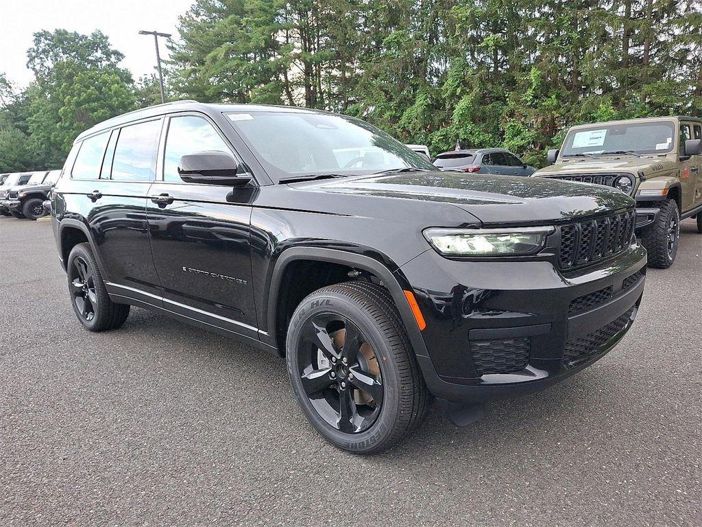 new 2025 Jeep Grand Cherokee L car, priced at $45,558
