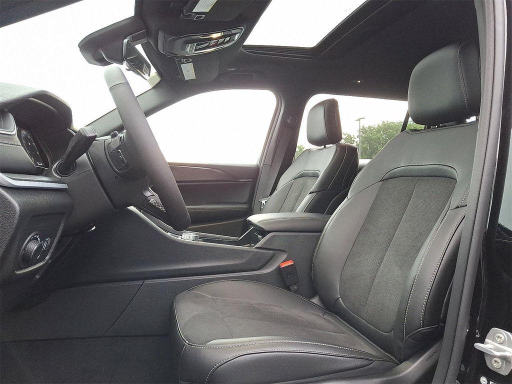 new 2025 Jeep Grand Cherokee L car, priced at $45,558