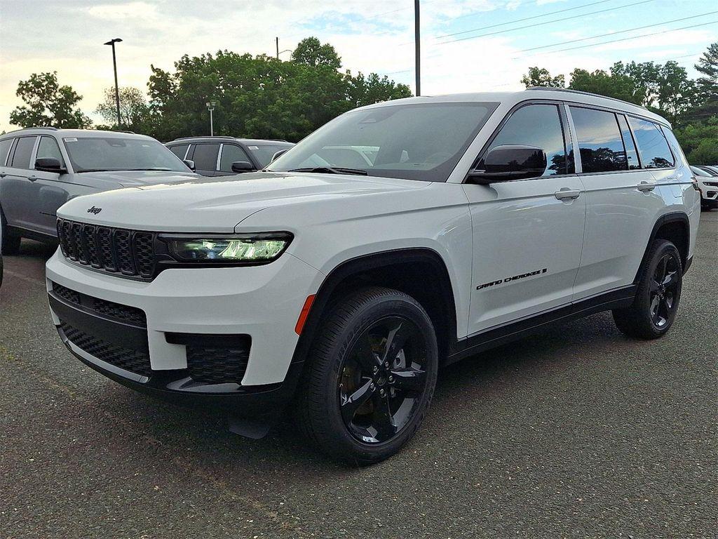 new 2025 Jeep Grand Cherokee L car, priced at $44,293
