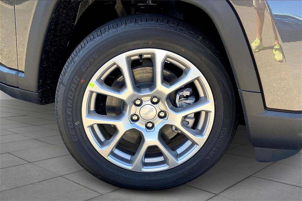 new 2023 Jeep Compass car, priced at $43,660
