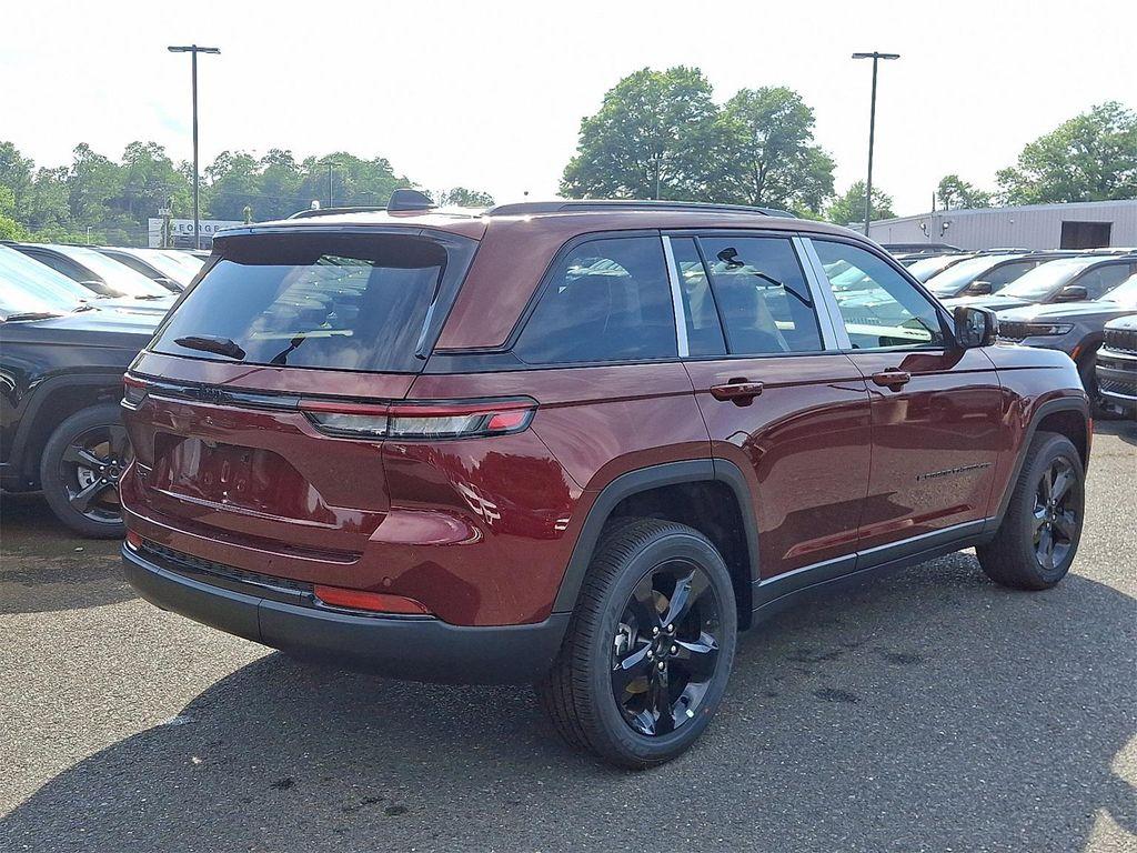 new 2025 Jeep Grand Cherokee car, priced at $45,473