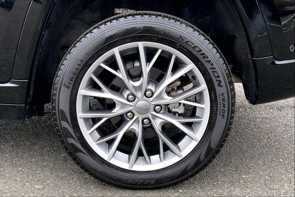 used 2023 Jeep Grand Cherokee car, priced at $42,990