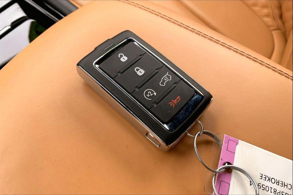 used 2023 Jeep Grand Cherokee car, priced at $42,990