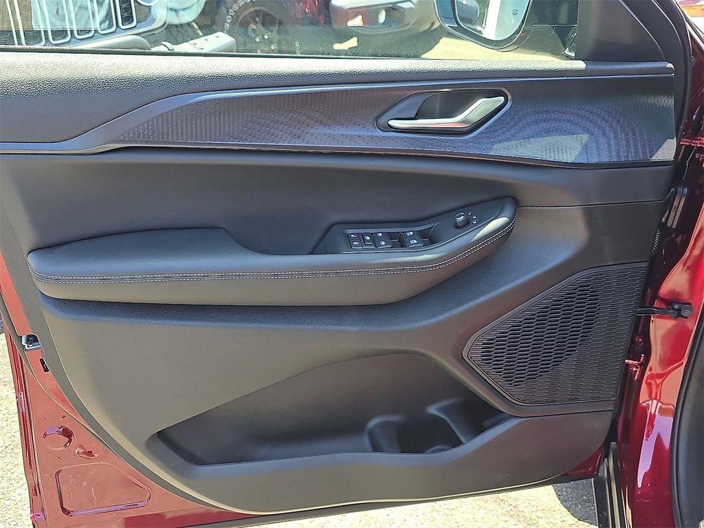 new 2025 Jeep Grand Cherokee L car, priced at $45,788