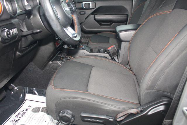 used 2021 Jeep Gladiator car, priced at $34,074