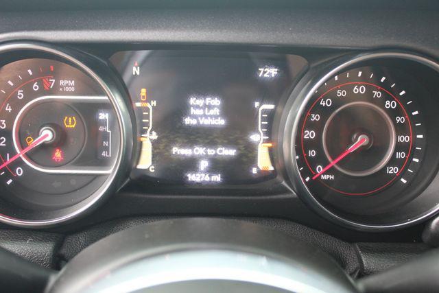 used 2021 Jeep Gladiator car, priced at $34,074