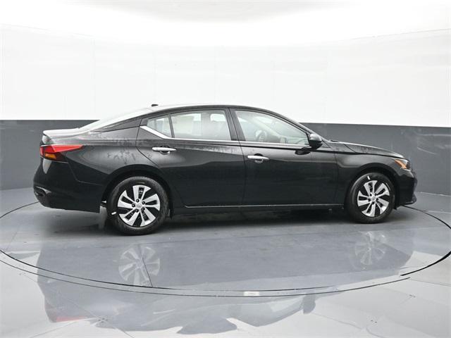 new 2025 Nissan Altima car, priced at $27,505