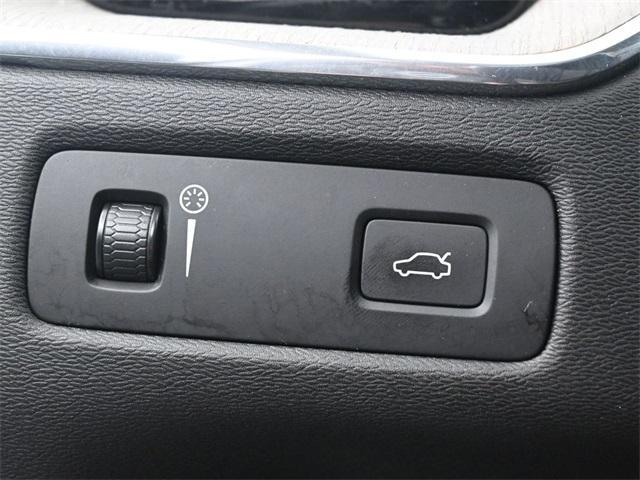 used 2020 Volvo XC60 car, priced at $27,995