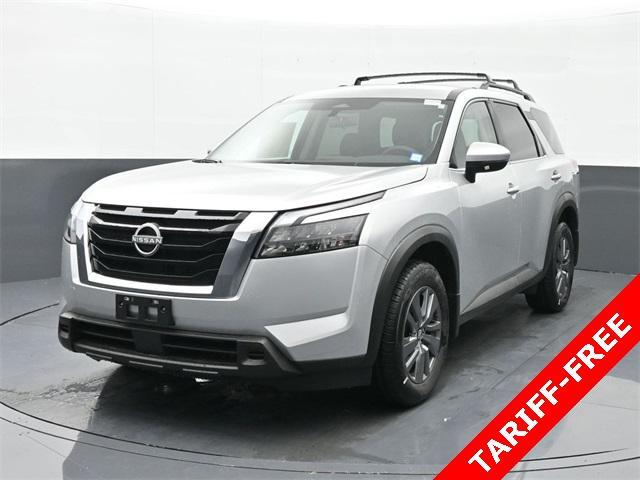 new 2025 Nissan Pathfinder car, priced at $42,910