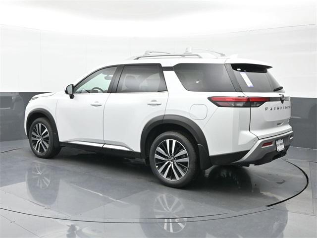 new 2025 Nissan Pathfinder car, priced at $53,580