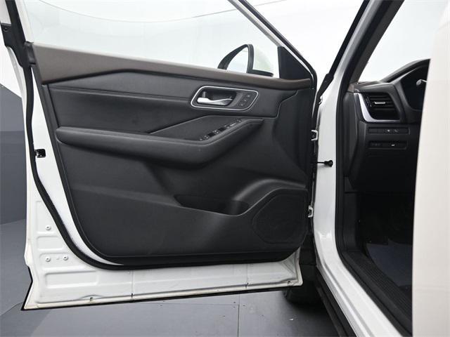 used 2022 Nissan Rogue car, priced at $28,000