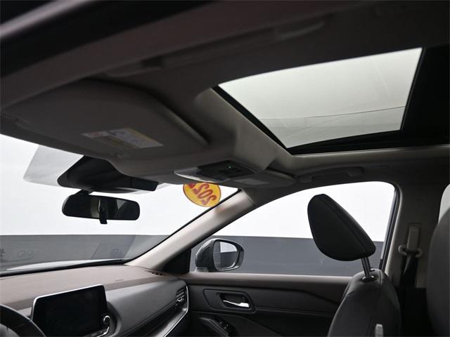 used 2022 Nissan Rogue car, priced at $24,399