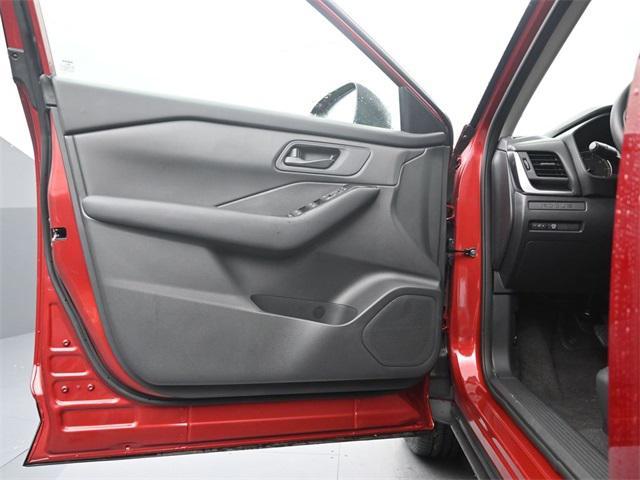 new 2025 Nissan Rogue car, priced at $31,395