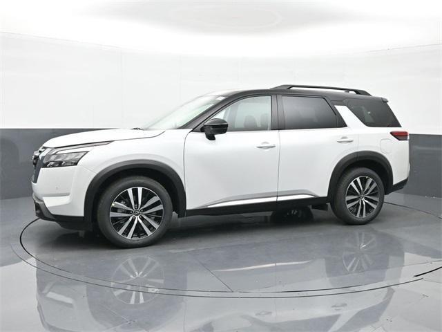 new 2025 Nissan Pathfinder car, priced at $53,385