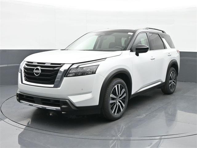 new 2025 Nissan Pathfinder car, priced at $53,385