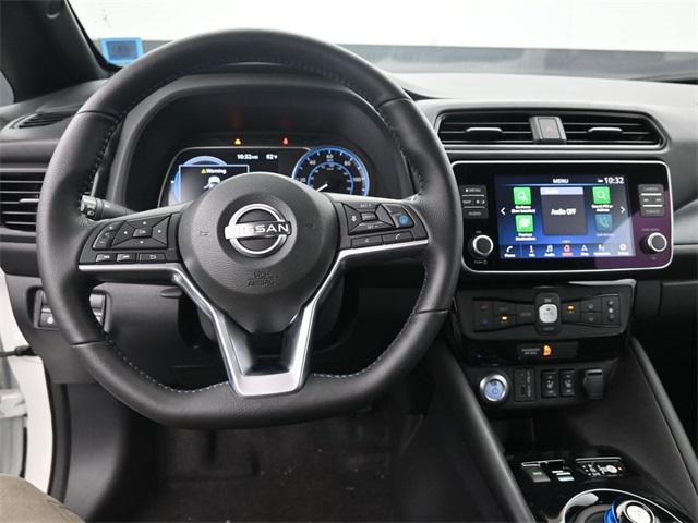 new 2025 Nissan Leaf car