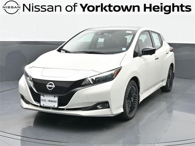 new 2025 Nissan Leaf car