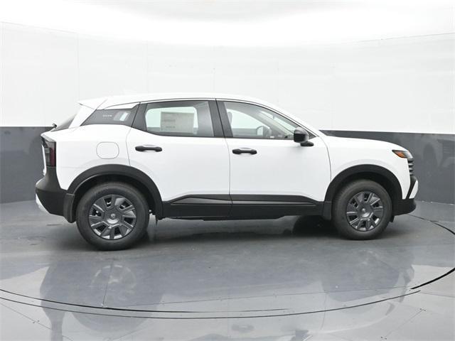 new 2025 Nissan Kicks car, priced at $24,025