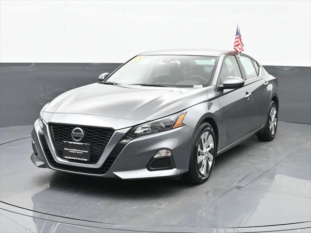 used 2022 Nissan Altima car, priced at $19,995