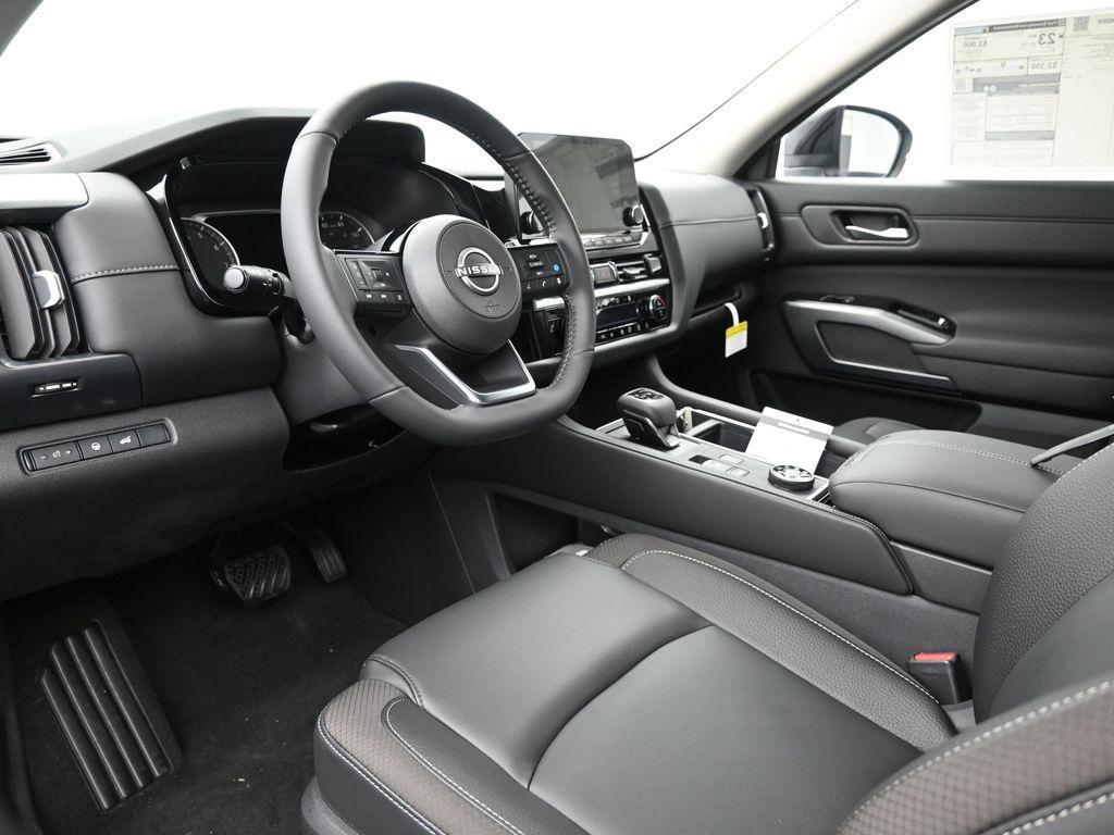 new 2025 Nissan Pathfinder car, priced at $44,500