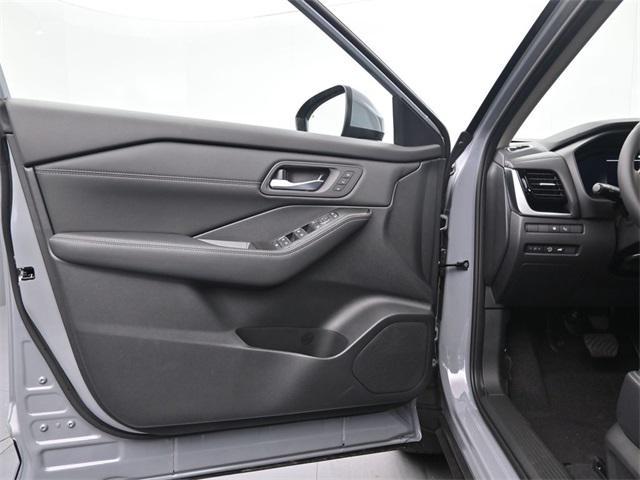 new 2025 Nissan Rogue car, priced at $41,775