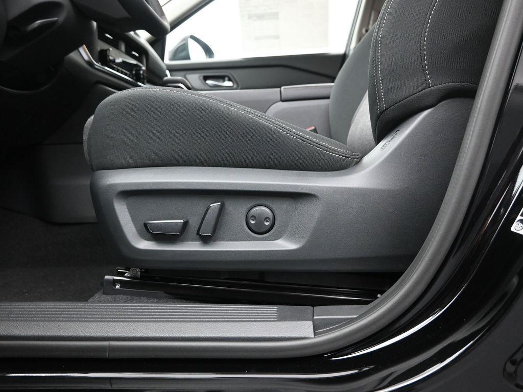 new 2026 Nissan Rogue car, priced at $33,650