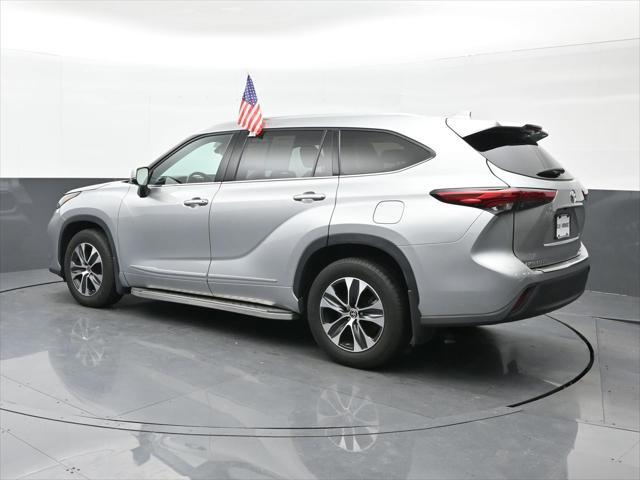 used 2022 Toyota Highlander car, priced at $34,695