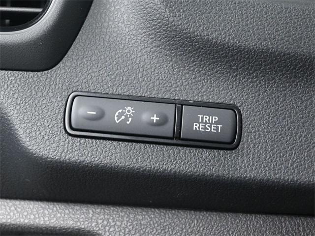 new 2025 Nissan Leaf car