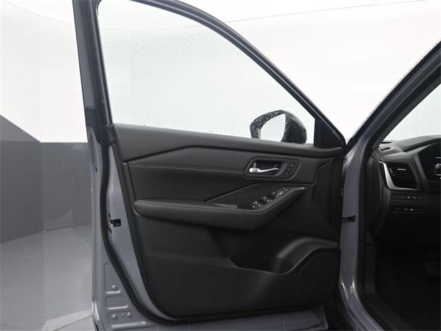 new 2025 Nissan Rogue car, priced at $42,325