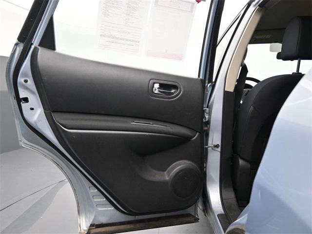 used 2014 Nissan Rogue Select car, priced at $11,500