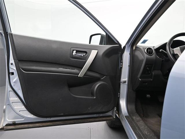 used 2014 Nissan Rogue Select car, priced at $11,500