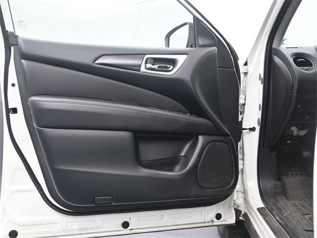 used 2020 Nissan Pathfinder car, priced at $21,000