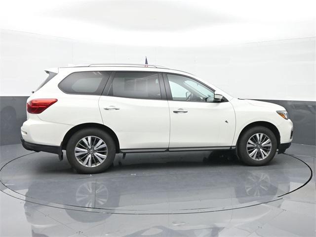 used 2020 Nissan Pathfinder car, priced at $21,000