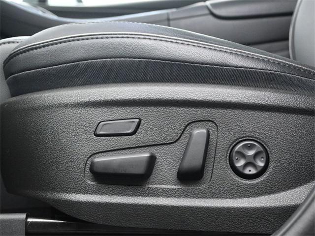 used 2023 Hyundai Santa Fe car, priced at $29,000