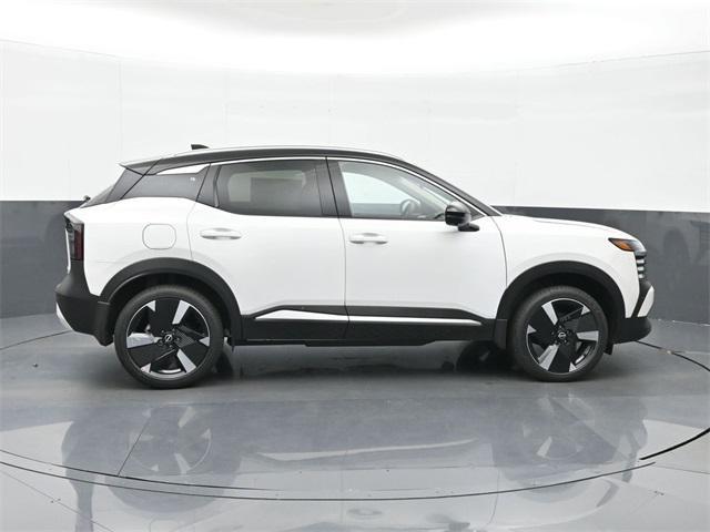 new 2025 Nissan Kicks car, priced at $29,840