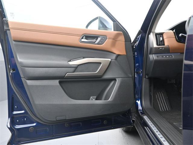 new 2025 Nissan Pathfinder car, priced at $52,535